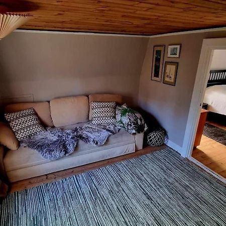 Trevliga Stugor I Torhamn, Perfekt Foer Familjer カールスクルーナ エクステリア 写真